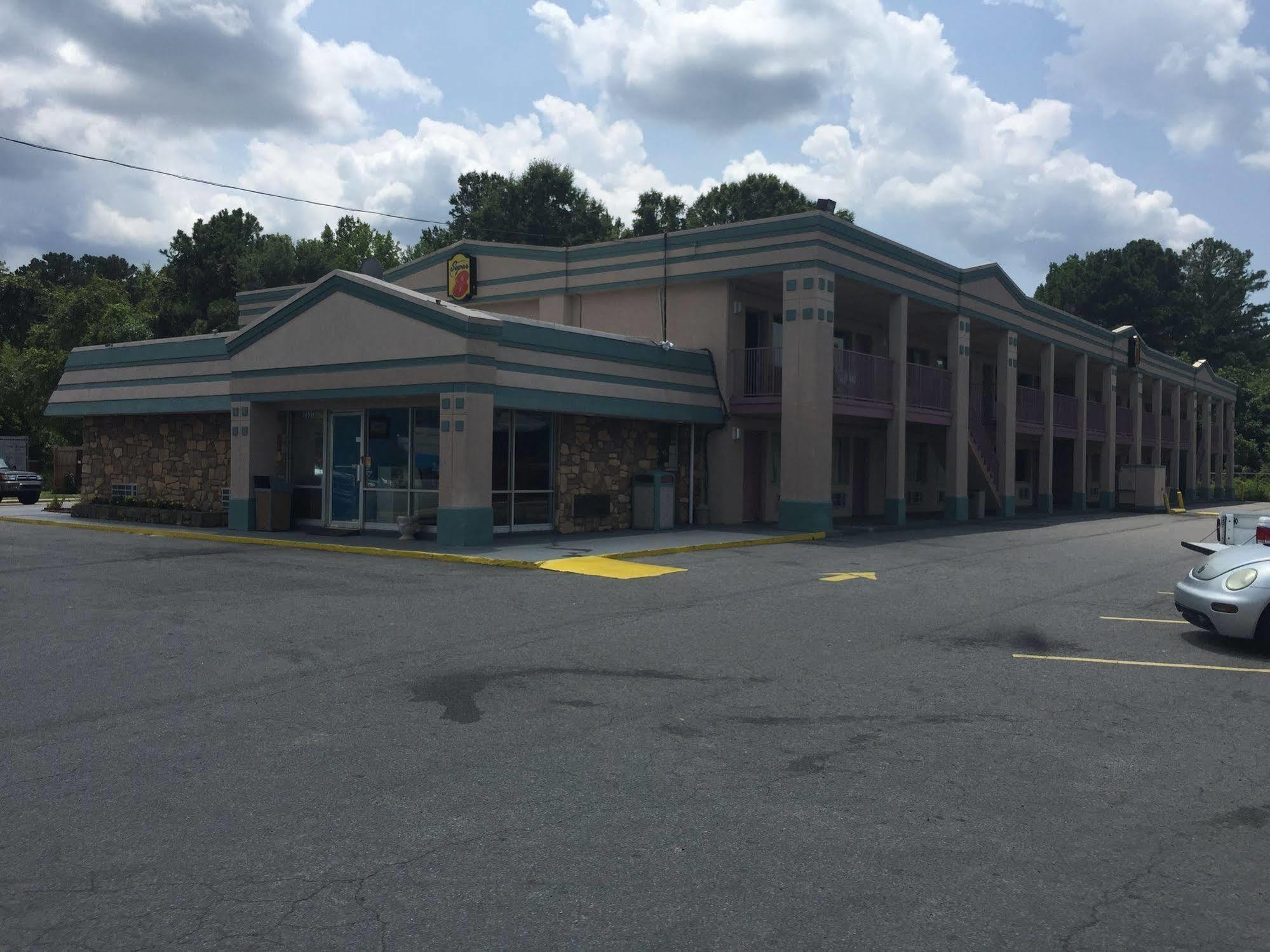 Super 8 By Wyndham Durham/University Area Nc Εξωτερικό φωτογραφία